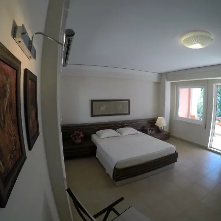 Lidson Villa *