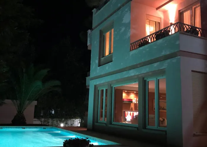 Lidson Golem (Tirana)