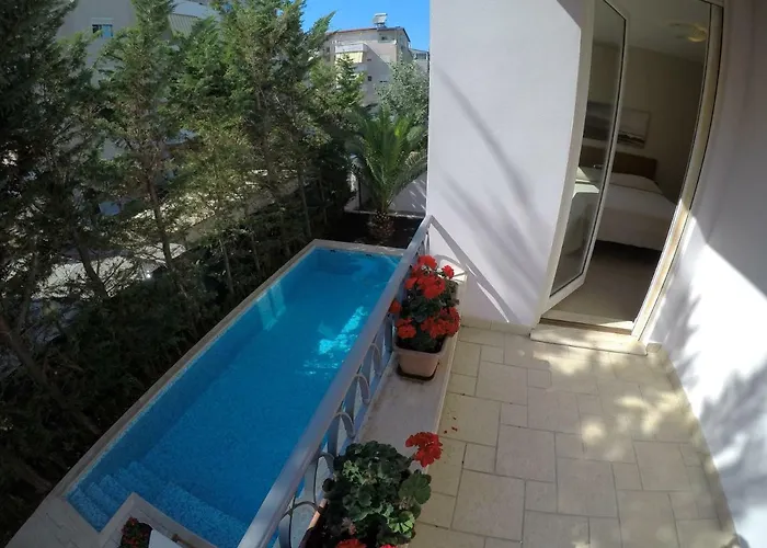 Lidson Villa Golem (Tirana)