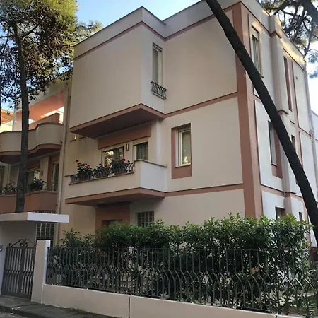 Lidson Villa *